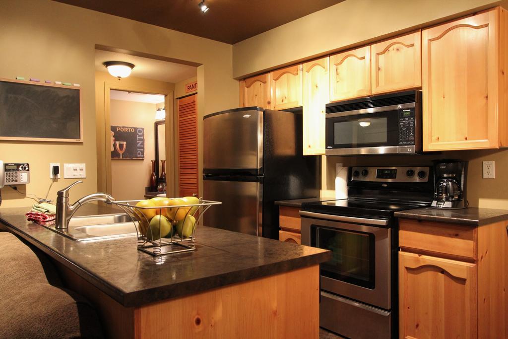 Valhalla Condos By Whistler Retreats Rum bild